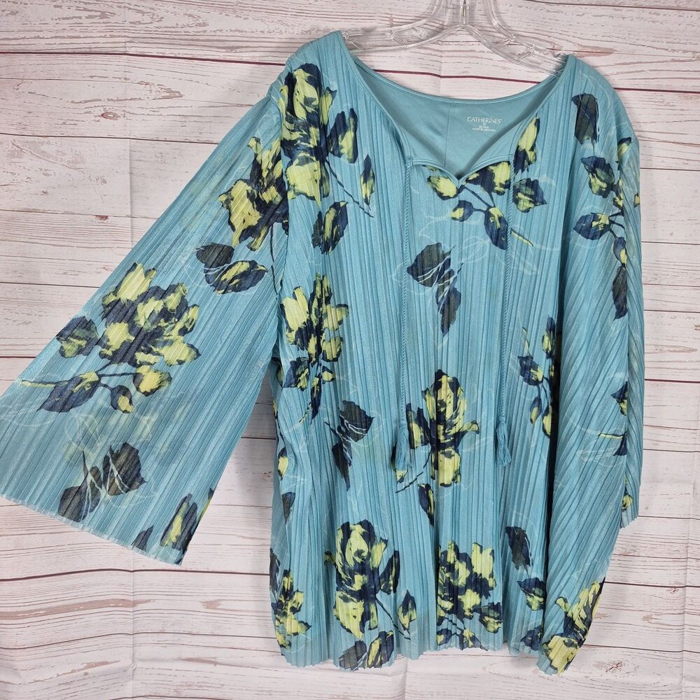 Catherines Blue Yellow Floral Womens Sz 3X 26/28W Top Boho Festive Office Career